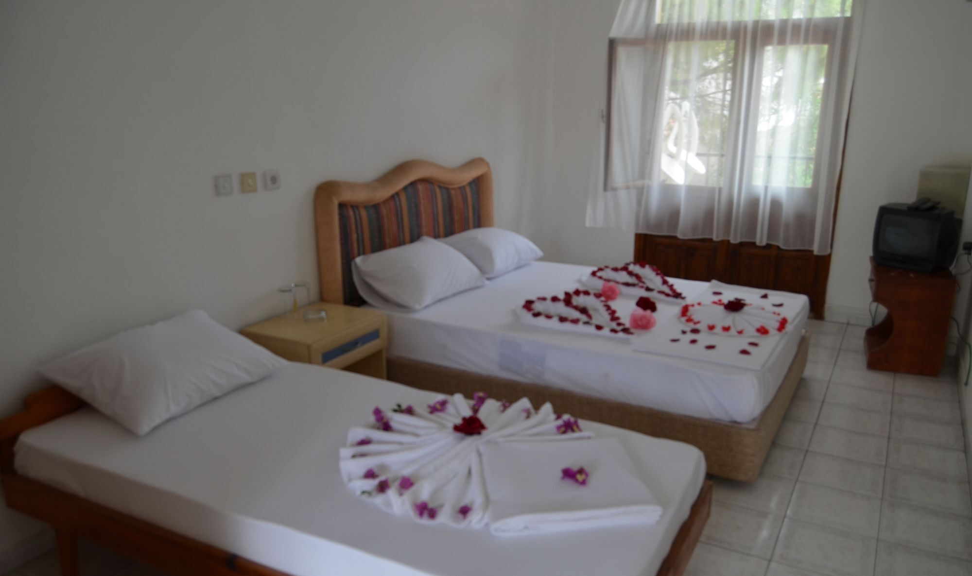 Dalyan Patio Hotel Bagian luar foto