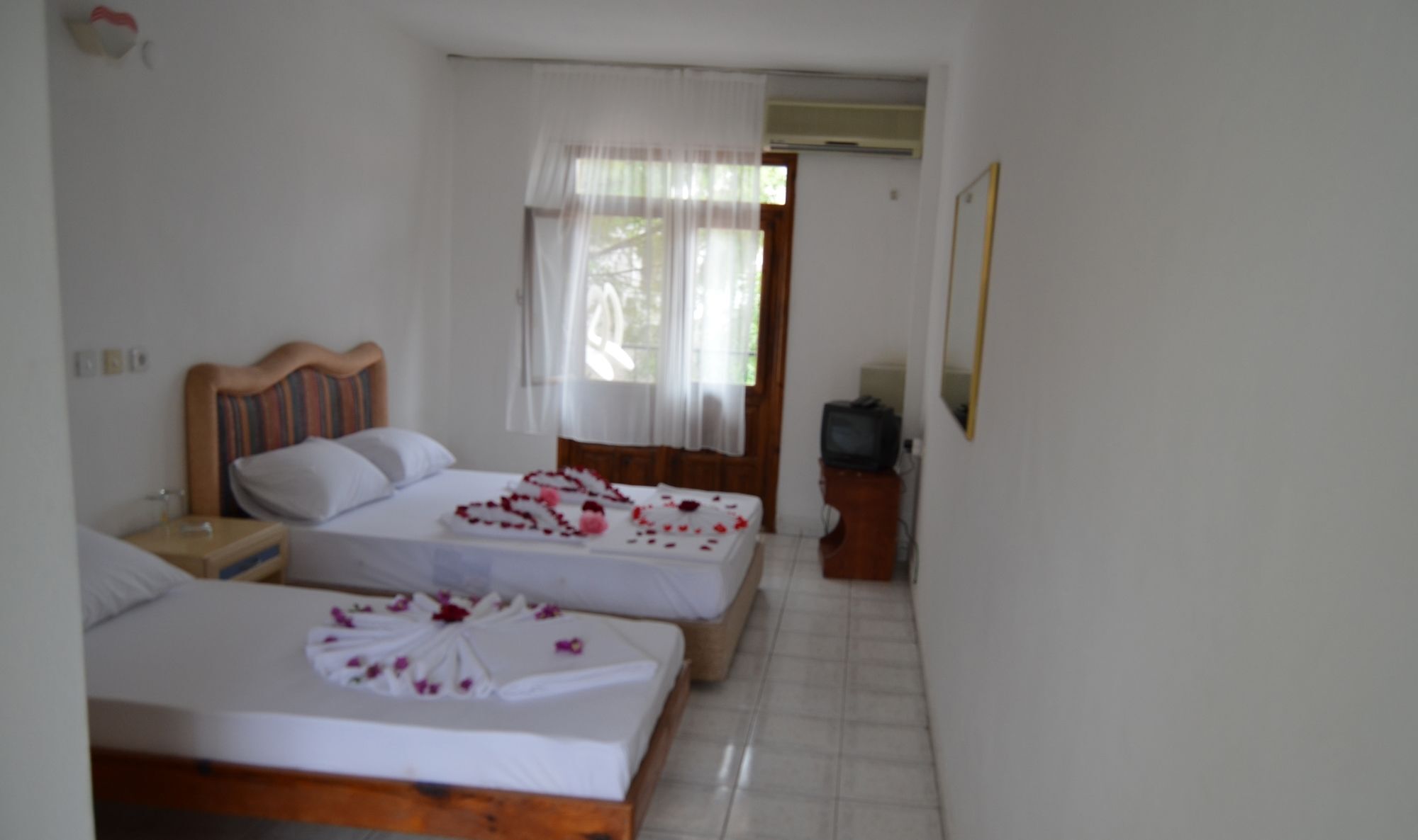 Dalyan Patio Hotel Bagian luar foto